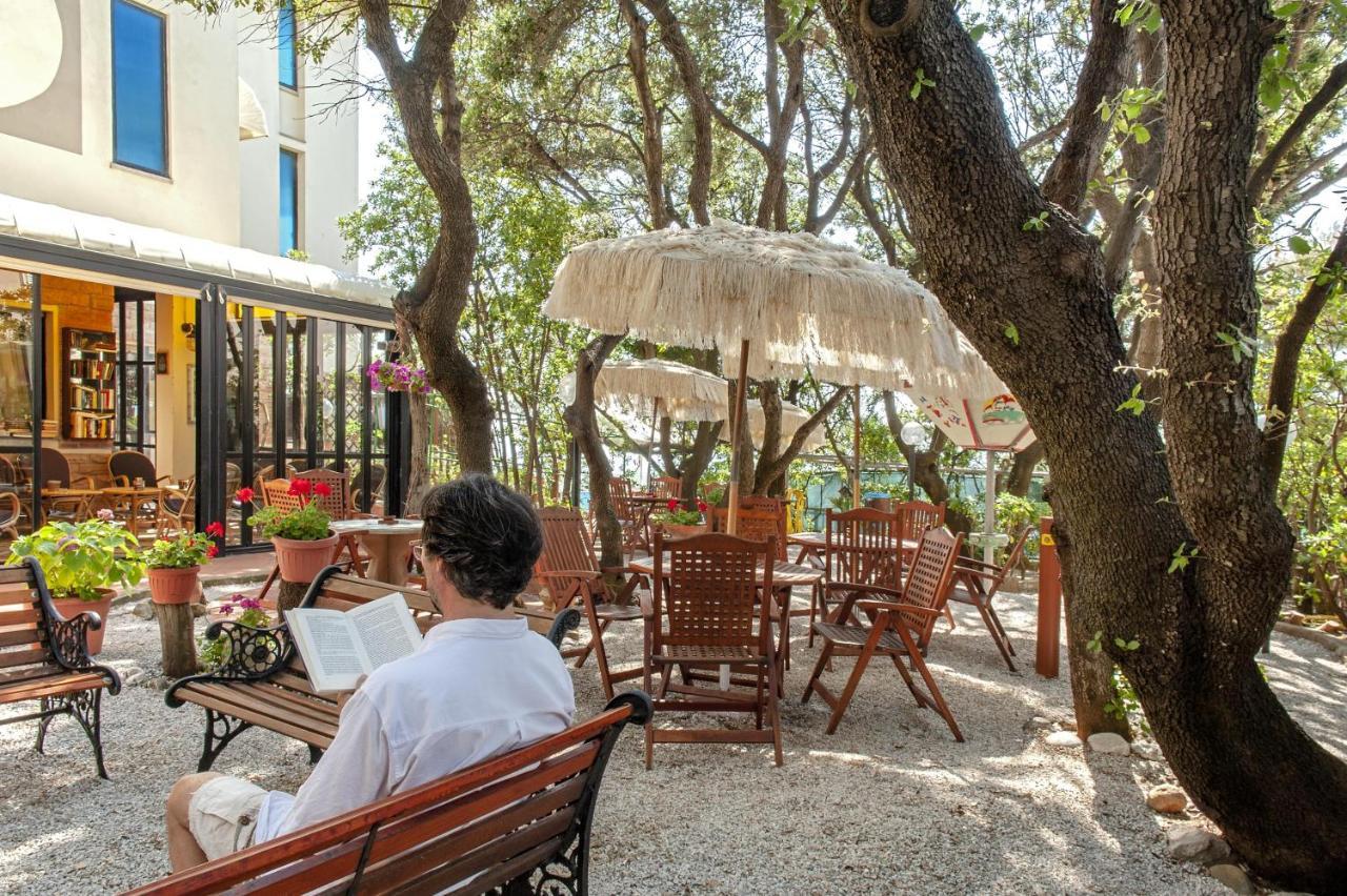 Hotel Villa Lo Scoglietto San Vincenzo Luaran gambar