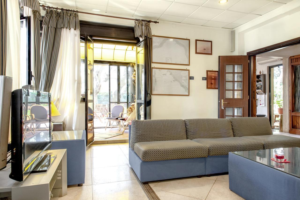 Hotel Villa Lo Scoglietto San Vincenzo Luaran gambar